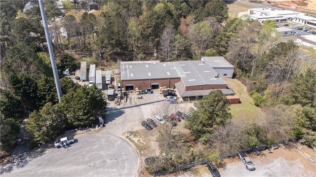 300 Industrial Way, Fayetteville, GA 30215
