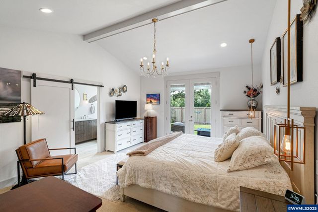 493 NW Crater Lake Dr, Dallas, OR 97338