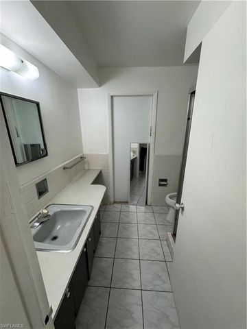 2315 41st TER SW, Naples, FL 34116