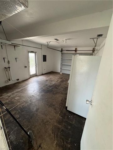 2315 41st TER SW, Naples, FL 34116