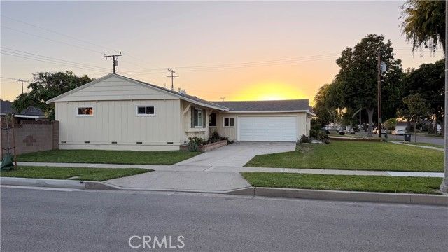 4200 W West, Fullerton, CA 92833