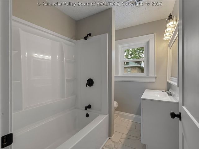 1008 Grant Street, Charleston, WV 25302