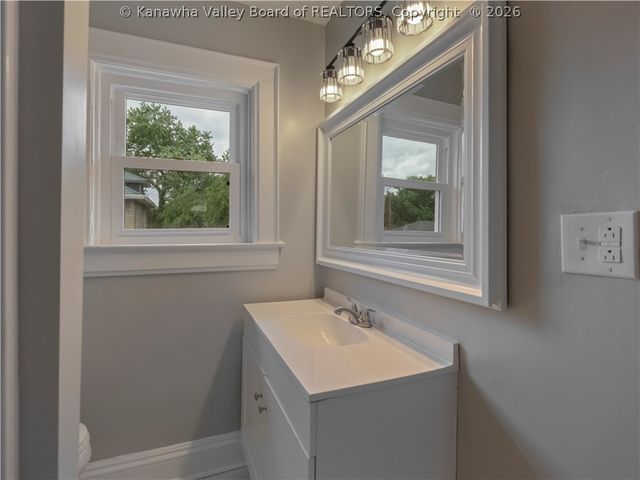 1008 Grant Street, Charleston, WV 25302