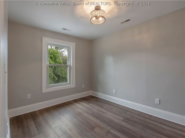 1008 Grant Street, Charleston, WV 25302