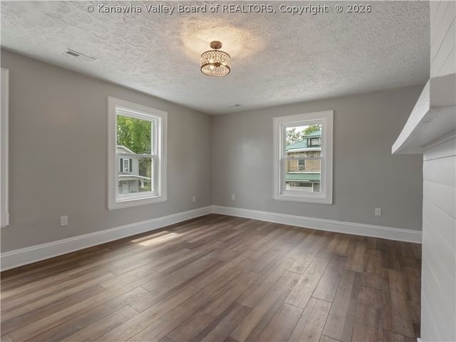 1008 Grant Street, Charleston, WV 25302