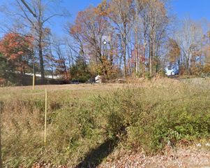 891 E Court Street, Marion, NC 28752