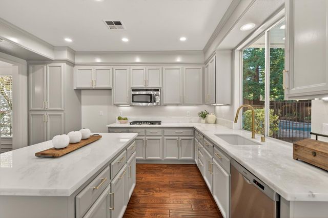 9416 Landsford Ct, Granite Bay, CA 95746