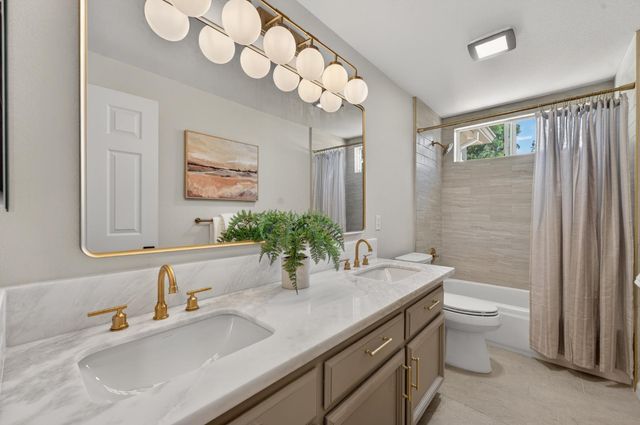 9416 Landsford Ct, Granite Bay, CA 95746