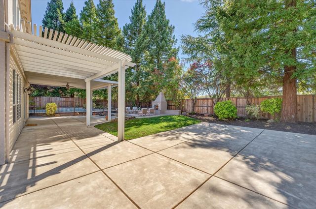 9416 Landsford Ct, Granite Bay, CA 95746