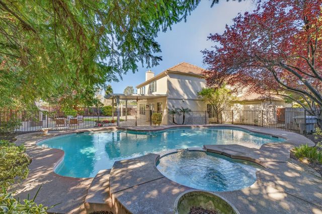 9416 Landsford Ct, Granite Bay, CA 95746