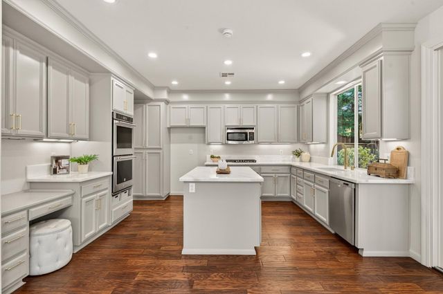 9416 Landsford Ct, Granite Bay, CA 95746