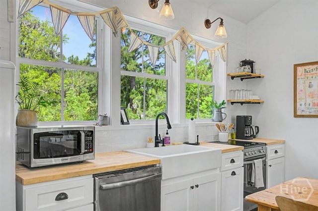 58 Honey Bee Road, Savannah, GA 31419