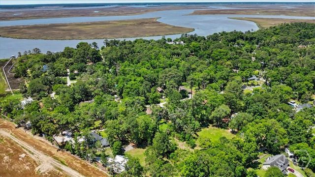 58 Honey Bee Road, Savannah, GA 31419