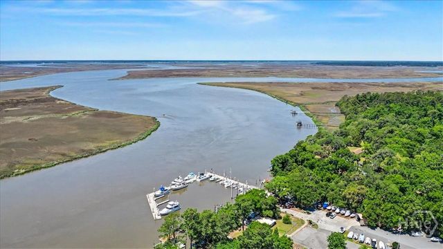 58 Honey Bee Road, Savannah, GA 31419
