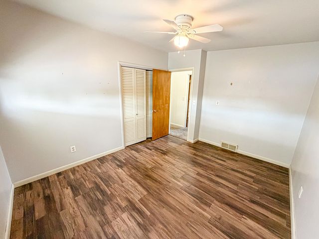 1010 5th St, Minot, ND 58703