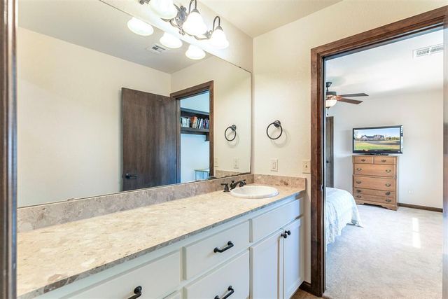 4200 Fox Croft Road, Norman, OK 73026