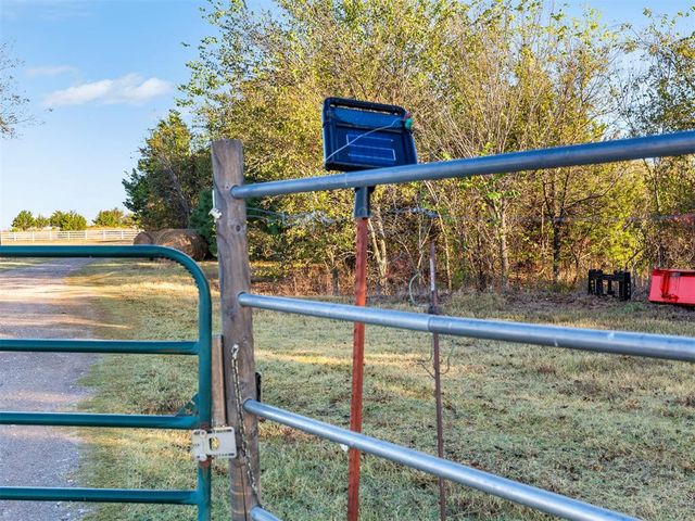 4200 Fox Croft Road, Norman, OK 73026