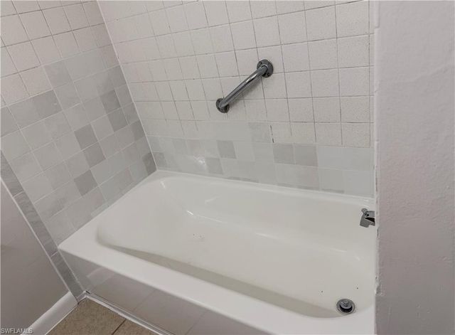 3307 SE 15th PL 8, Cape Coral, FL 33904