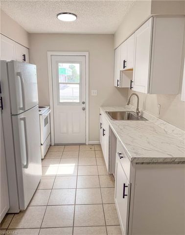 3307 SE 15th PL 8, Cape Coral, FL 33904