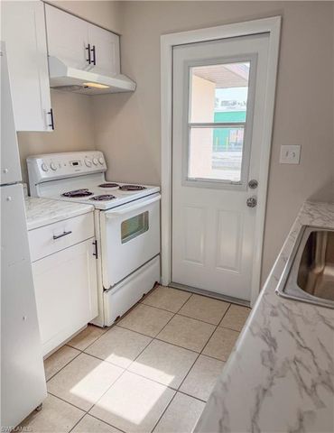 3307 SE 15th PL 8, Cape Coral, FL 33904
