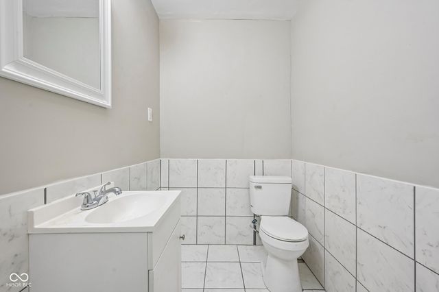 1611 Nichol Avenue, Anderson, IN 46016