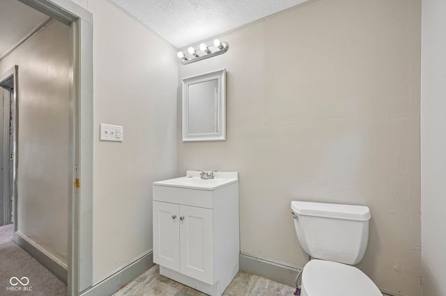 1611 Nichol Avenue, Anderson, IN 46016