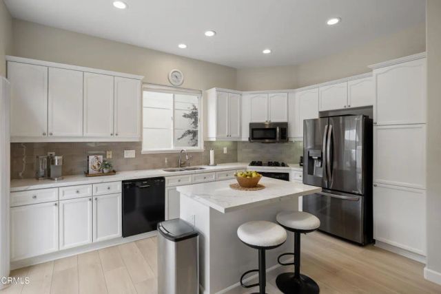 930 Corte Augusta, Camarillo, CA 93010