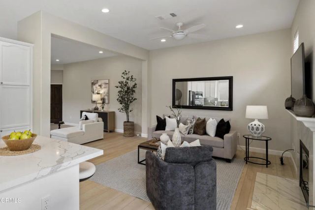 930 Corte Augusta, Camarillo, CA 93010