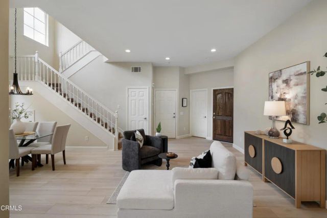 930 Corte Augusta, Camarillo, CA 93010