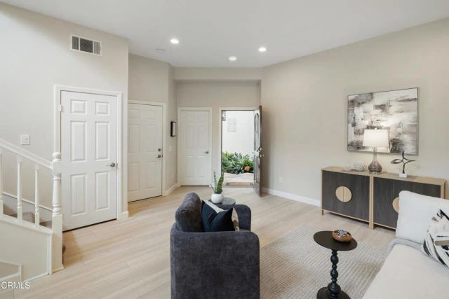 930 Corte Augusta, Camarillo, CA 93010