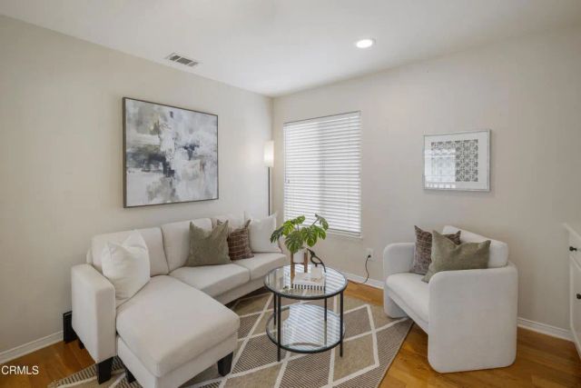 930 Corte Augusta, Camarillo, CA 93010