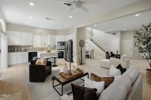 930 Corte Augusta, Camarillo, CA 93010