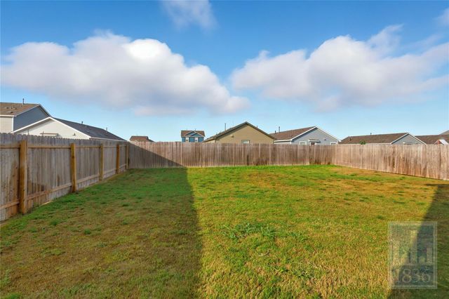 2213 Cyclone DR, Lockhart, TX 78644