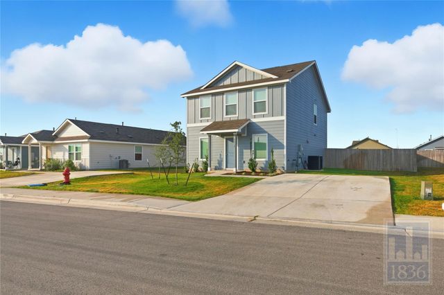 2213 Cyclone DR, Lockhart, TX 78644