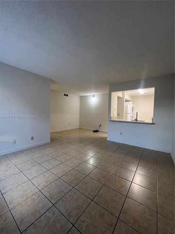 14861 SW 104th St 28-14, Miami, FL 33196