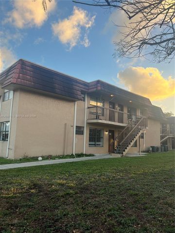 14861 SW 104th St 28-14, Miami, FL 33196