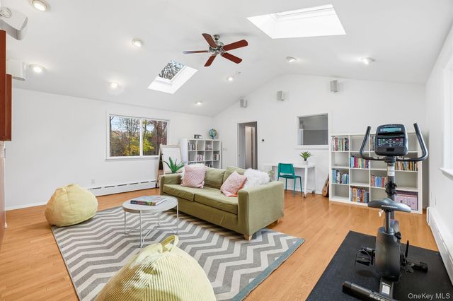 14 Valley Lane, Chappaqua, NY 10514