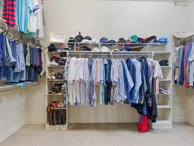 2115 N Hill Drive, Irving, TX 75038