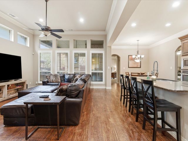 2115 N Hill Drive, Irving, TX 75038