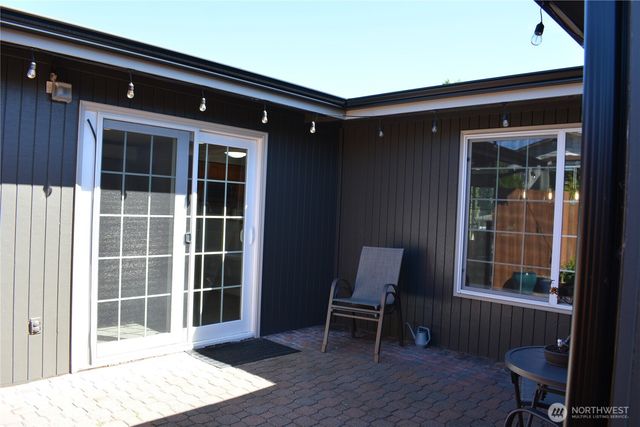 520 SW 4th Avenue SW, Oak Harbor, WA 98277