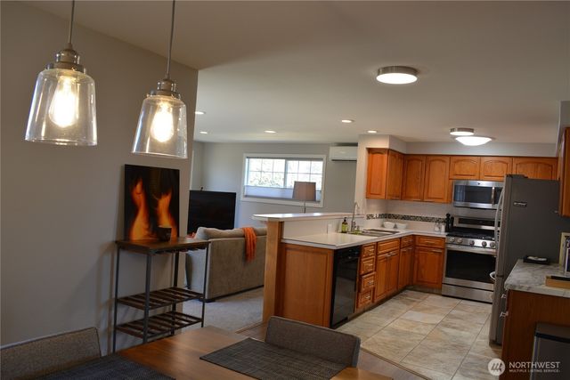 520 SW 4th Avenue SW, Oak Harbor, WA 98277