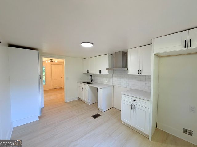 556 Church Street NW, Atlanta, GA 30318