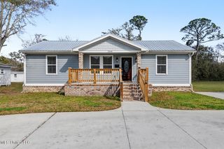 2058 Pascagoula Street, Pascagoula, MS 39567