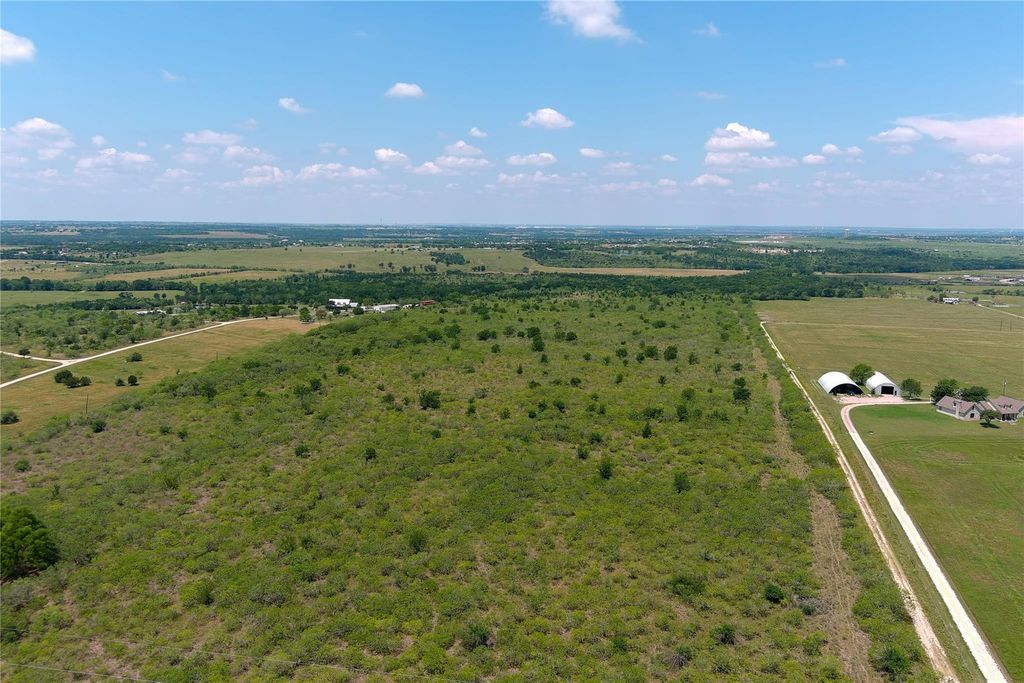 8079 Fm 2001 Highway, Lockhart, TX 78644