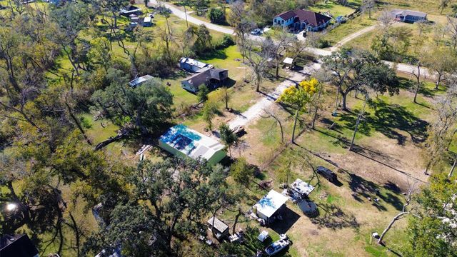 16507 Mill Drive, Rosharon, TX 77583