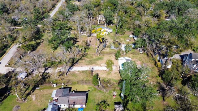 16507 Mill Drive, Rosharon, TX 77583