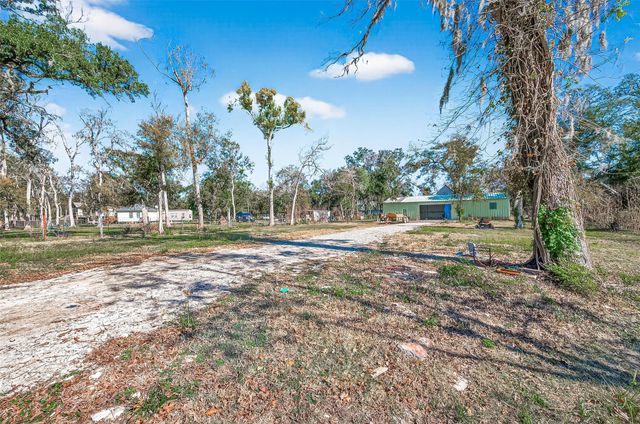 16507 Mill Drive, Rosharon, TX 77583