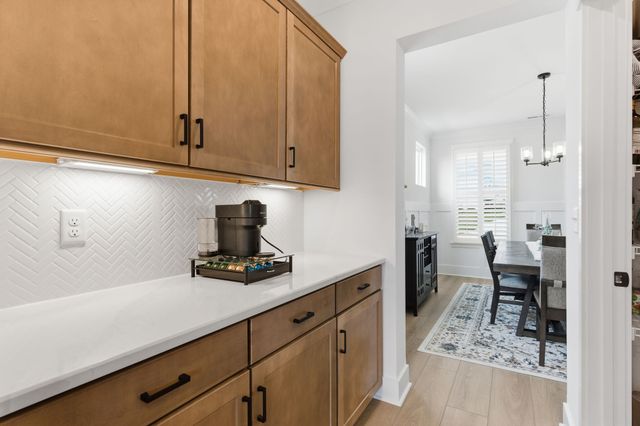 550 Snap Dragon Ln, Hendersonville, TN 37075