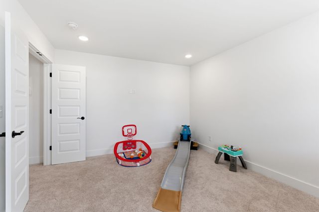 550 Snap Dragon Ln, Hendersonville, TN 37075