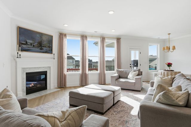 550 Snap Dragon Ln, Hendersonville, TN 37075